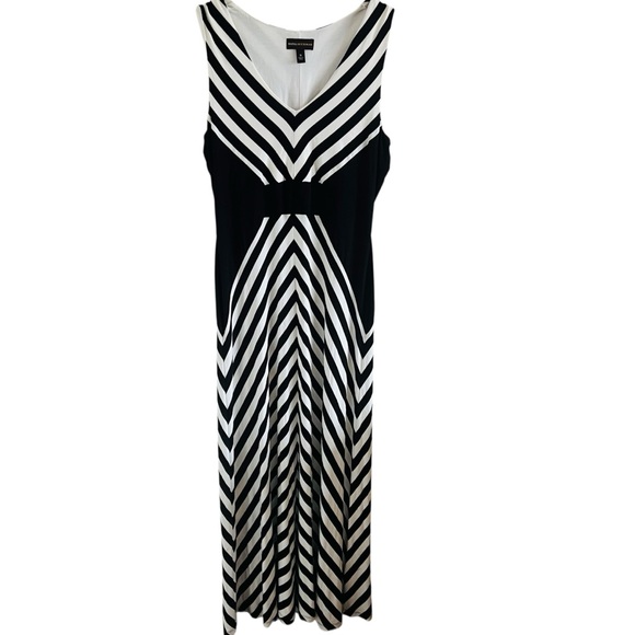 Dana Buchman Black and White Chevron Maxi Dress - Picture 1 of 6